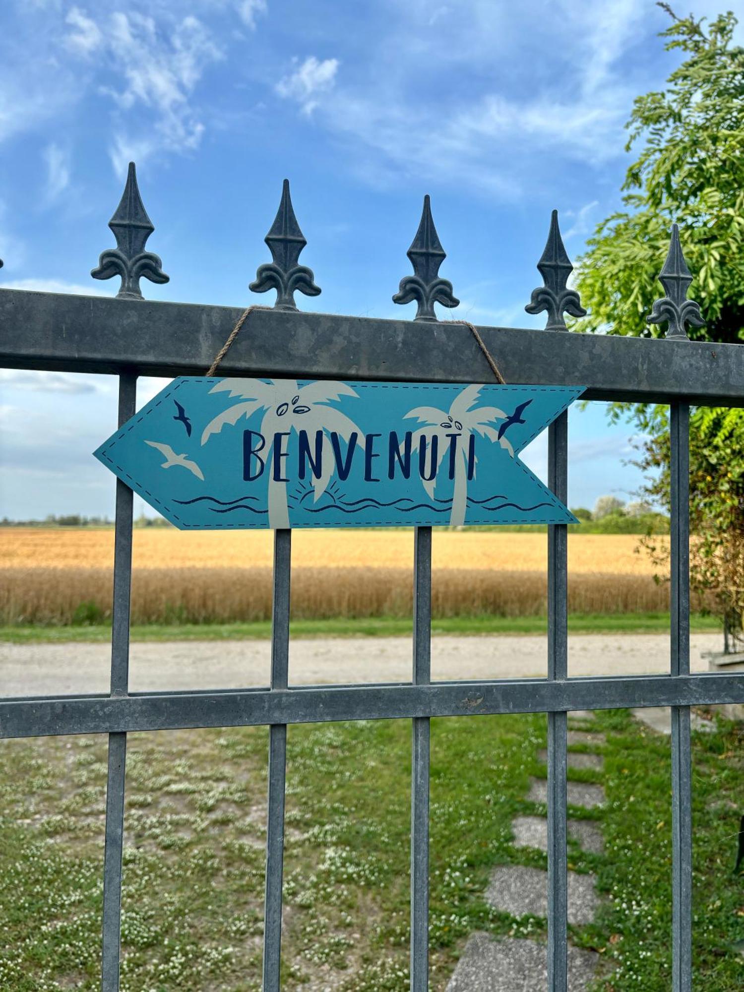 Tra Campagna E Mare Bed & Breakfast Lido delle Nazioni Exterior photo